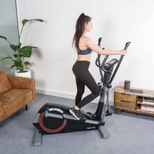 Flow-Fitness-DCT2500i-exercising-5-scaled
